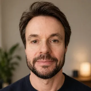 QoLArs portrait